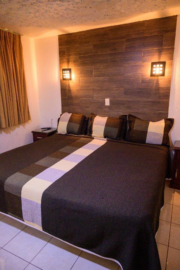 Hotel Acuario En Ocotlan Eksteriør billede