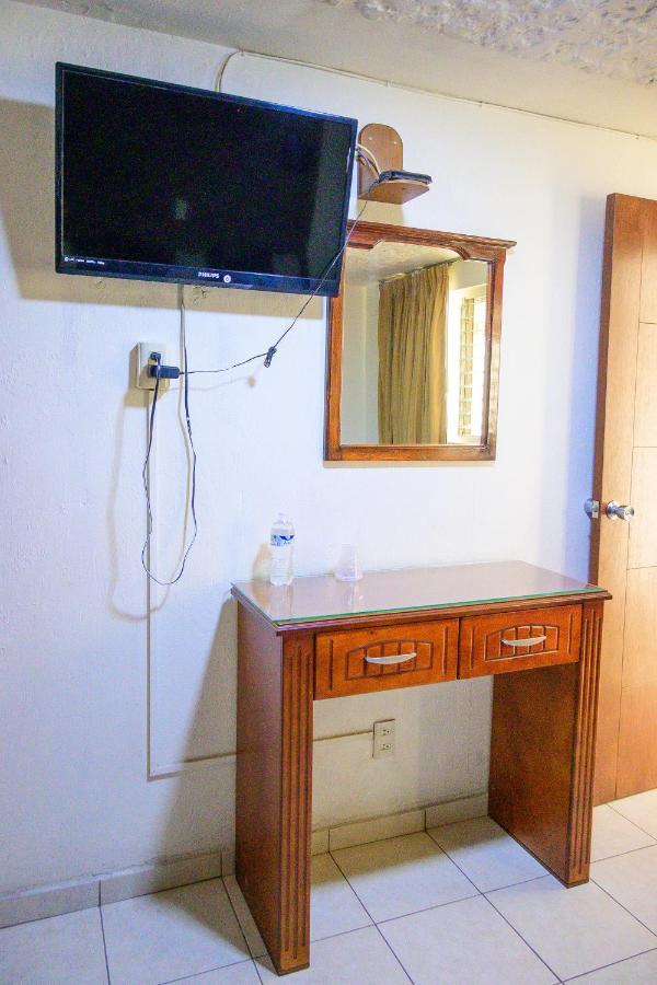 Hotel Acuario En Ocotlan Eksteriør billede
