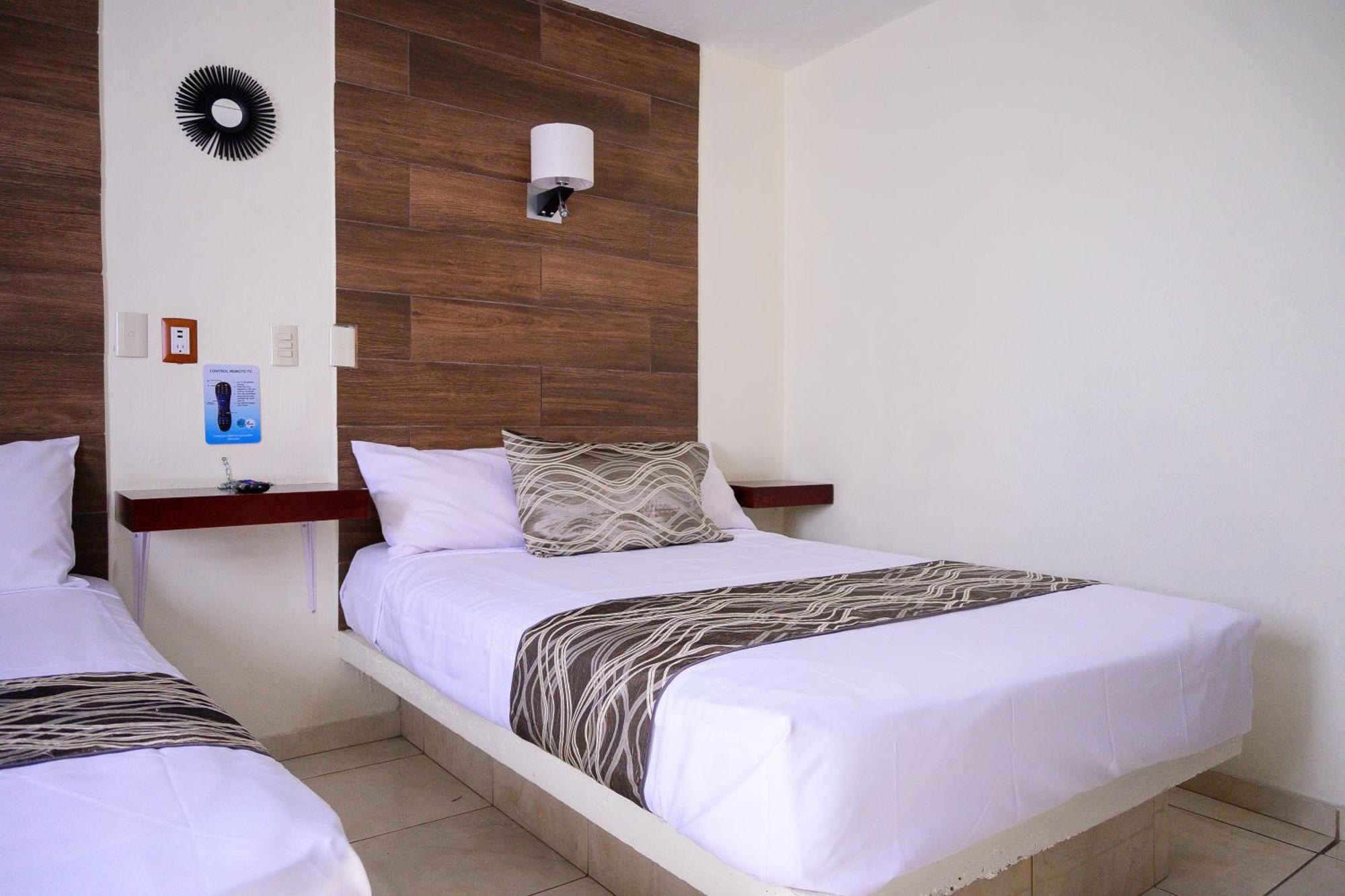 Hotel Acuario En Ocotlan Eksteriør billede
